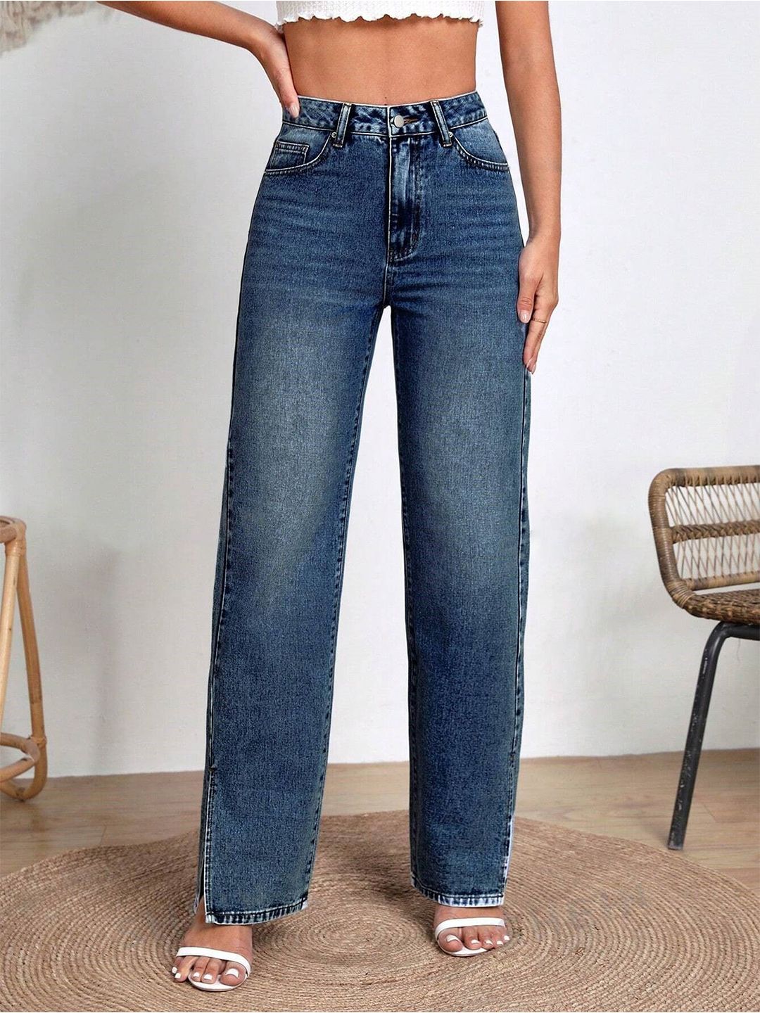 Women Classic Wide Leg High-Rise Highly Distressed Heavy Fade Stretchable Jeans